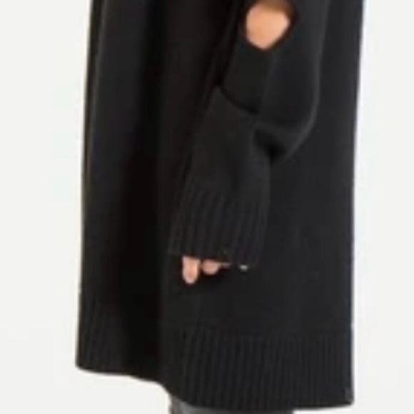 Closeout!▪️N: Philanthropy Bryant Cut Out Oversized Cardigan - Picture 5 of 8